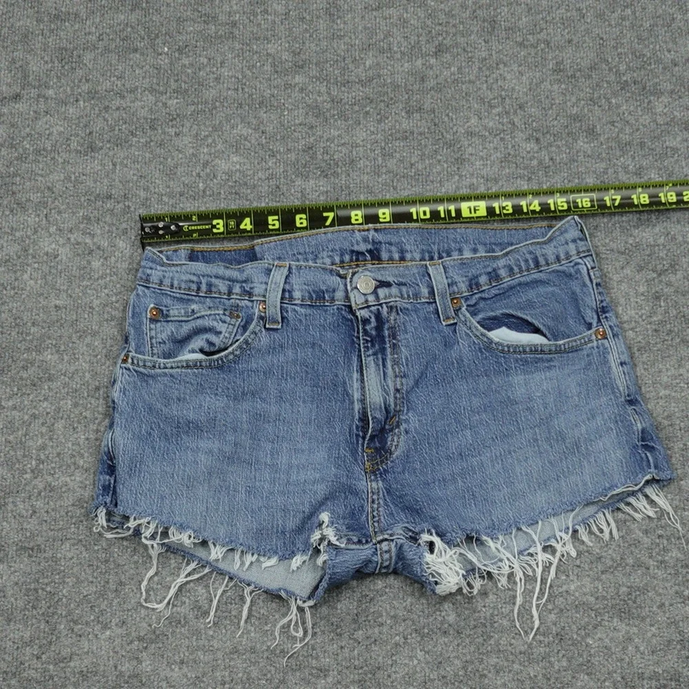 Levi's 559 Shorts Womens 32 Blue Relaxed Fit Cut Off Frayed Denim